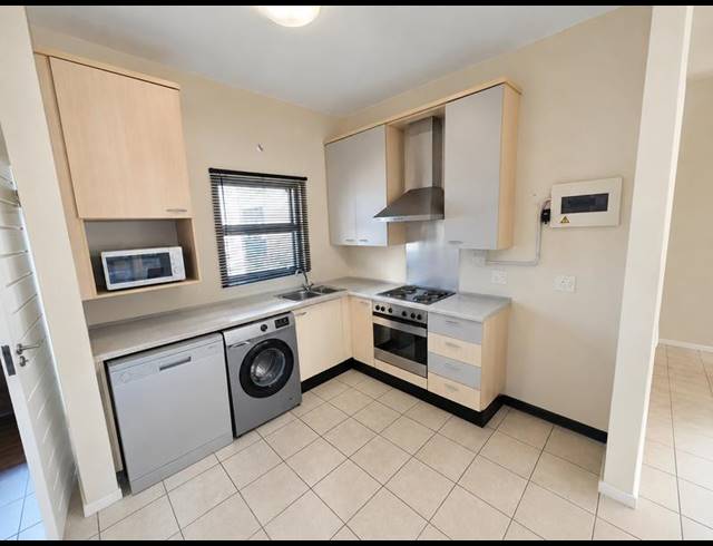 1 BEDROOM APARTMENT FOR SALE IN PINESLOPES